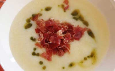 Receta de Sopa fría de Melón con Jamón Ibérico